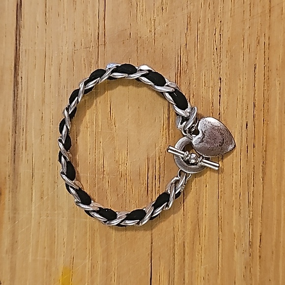Non-Signe Jewelry - Hand Crafted Silver Tone and Black Ribbon Heart Charm Toggle Heart Bracelet.